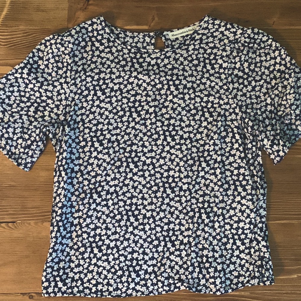 Abercrombie and Fitch Daisy Top